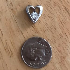 White gold and diamond pendant